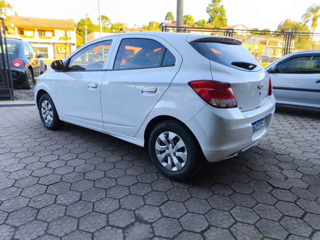 Onix 1.0 LT (My link) 2015
